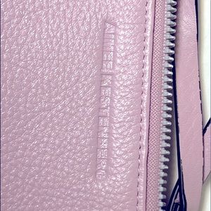 Aimee Kestenberg lavender 👜 purse/wristlet